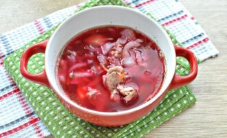 Борщ со свеклой и свининой