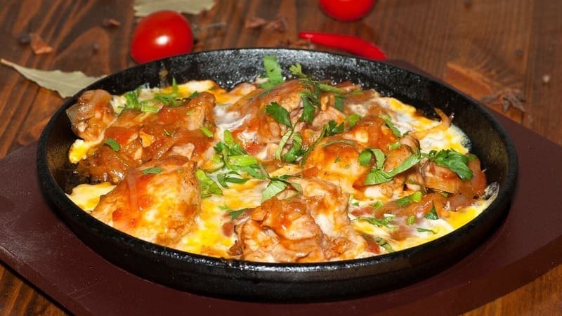 Шелковистая чыхыртма из курицы с зеленью