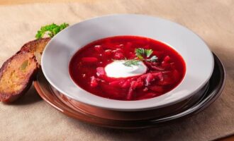Как сохранить цвет борща