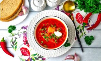 Вегетарианский борщ со свеклой и капустой
