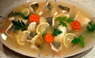 Заливное из морского окуня