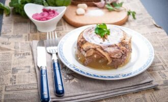 Холодец из рульки свиной и курицы