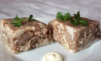 Холодец из свиных ножек