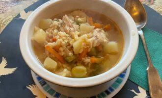 Рассольник с курицей и булгуром