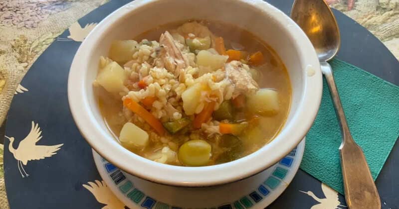 Рассольник с курицей и булгуром, фьюжн русской и восточной кухни