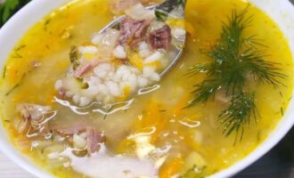 Рассольник с тушенкой и рисом