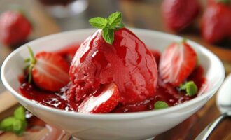 Клубничный соус для десерта